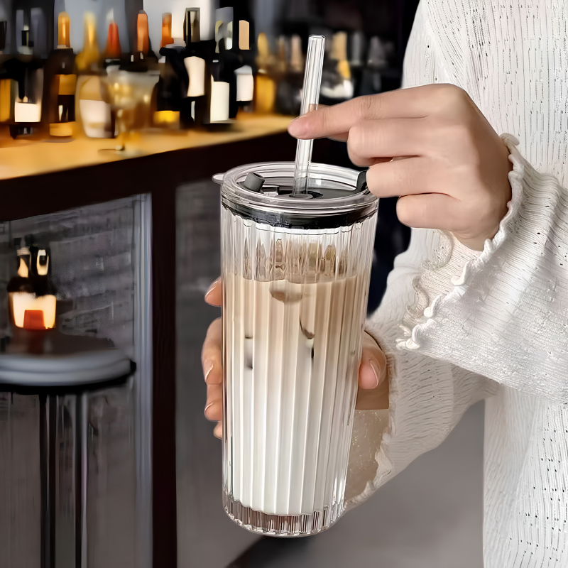 18oz Stylish Embossed GlassTumbler with Sealed Lid & Glass Straw